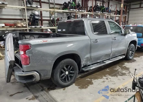 2021 Chevrolet Silverado 1500 4Wd Short Bed Lt With 2Fl z USA, uszkodzony, nr VIN 3GCPYJEK8MG362103